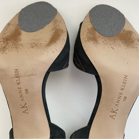 Anne Klein Women's Heels - Picture 6 of 9